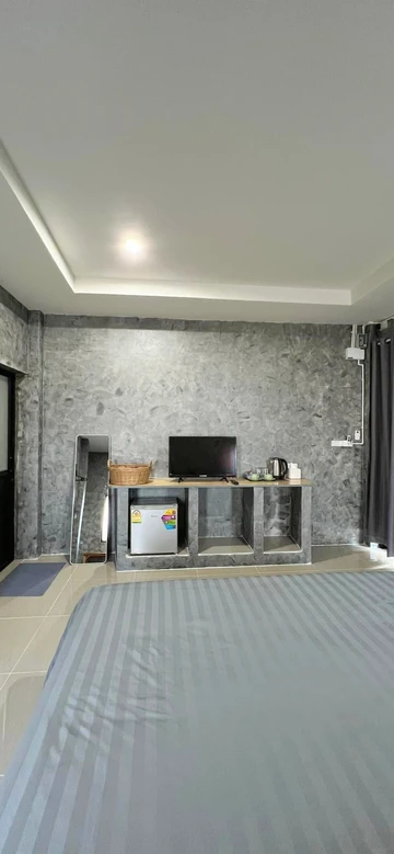 รูปภาพของซาแมนต้า บาย เดอะฮิลล์