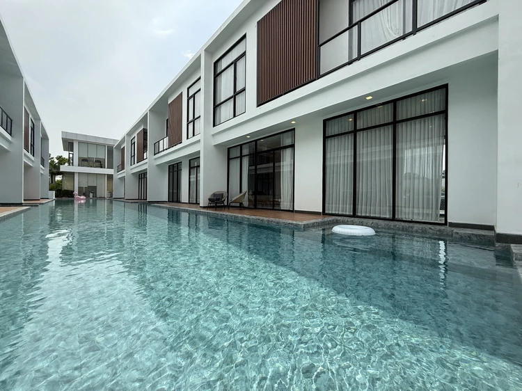 รูปภาพของUnique Beach Style 3 Bedroom Villa with Mega Pool