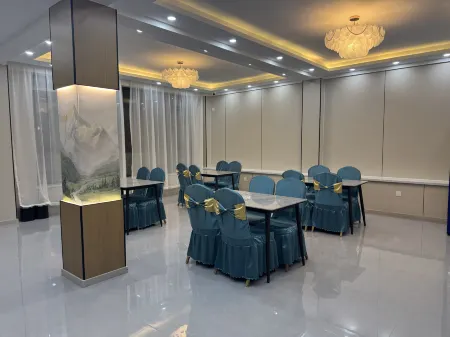 Guanglu Island Yihaiwan Homestay Отели рядом с достопримечательностью «Guanglu Island»