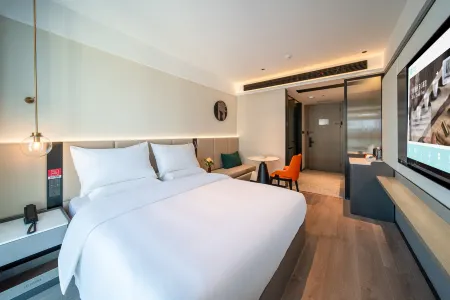 Huayangfu Hotel (Chizhou People's Hospital Shangzhidu) Отели рядом с достопримечательностью «Pingtianhu Lotus Platform»