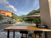 Heyu Huaxiang Homestay Hotels near Kangjiazhai Scenic Area