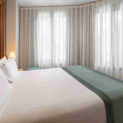 Catalonia Excelsior Rooms