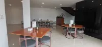 Palette Angeles, Formerly Boss Hotel - فطور