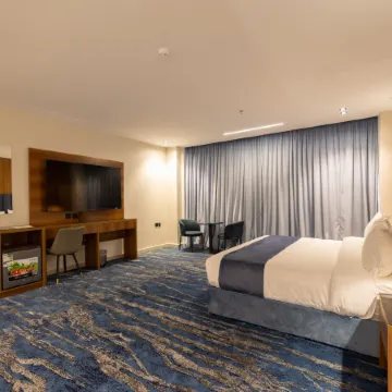 Blue Breeze Hotel