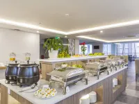 Maple Leaf Hotel & Apartment Hotels near Long Son Pagoda