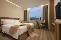 Elong hotel(Guilin  Elephant Trunk Hill Scenic Area  Railway Station Branch)