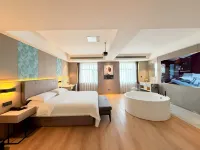 Kunlun Leju Hotel (People Plaza) Hotels in Mengzhou