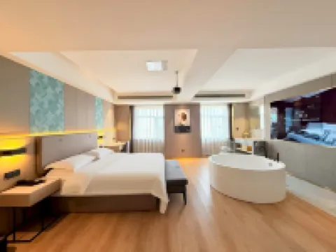 Kunlun Leju Hotel (People Plaza)