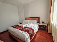 Hongshanshu Holiday Hotel Hotels near yi cui hu gong yuan