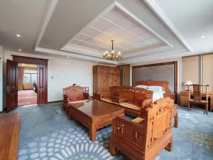 Baiheng Jinyi Hotel (Fushan Yingbin Street)