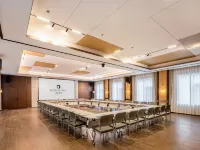 Rezen (Chagan Lake Scenic Area) Hotel di Qian Gorlos