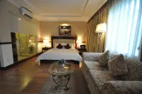 StayX Luxury Apartment near SECC