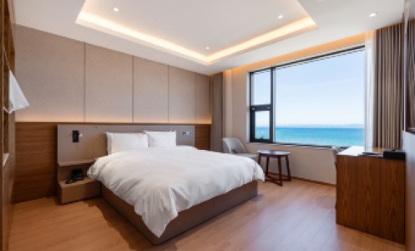 Pohang Yeongildae Beach Hotel