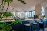 Yujian City Resort Hotel (Guiyang Poly Phoenix Bay Zaojiao Well Subway Station)