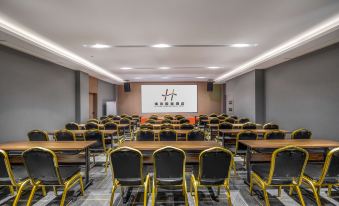 HI YARD INTERNATIONL HOTEL