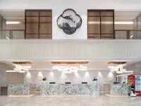 Ying Shan Hong Jinling Grand Hotel Hotels in Yuexi