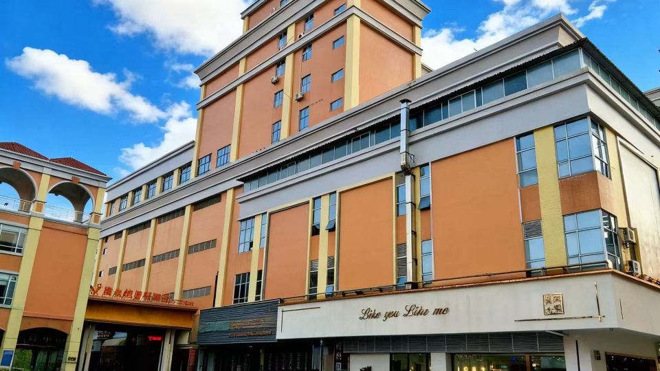 Victoria International Hotel (Kaiping Passenger Transport Terminal & Yihua Plaza Branch, Jiangmen)