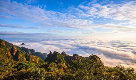 Sanqingshan Yuhuangding Hotel Отели рядом с достопримечательностью «Yujingfeng Sceneic Area»