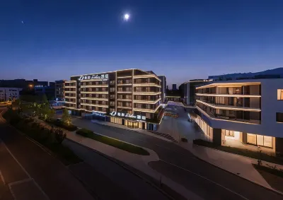 XANA Deluxe Hotel in Hefei Pearl Square Hotels near Anhui Jianzhu University (South Campus)