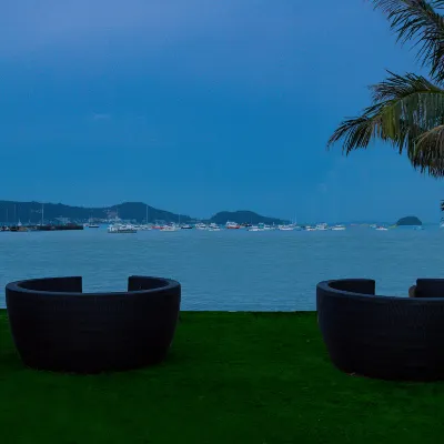 Nariya Bayfront Phuket Hotels near Kan Eang @ Pier Phuket