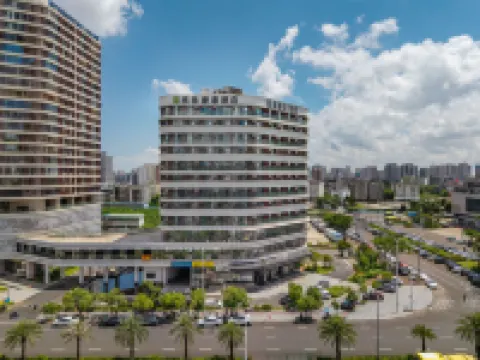 GreenTree Hotel (Haikou East Railway Station) Hotels near Haikoudong Railway Station