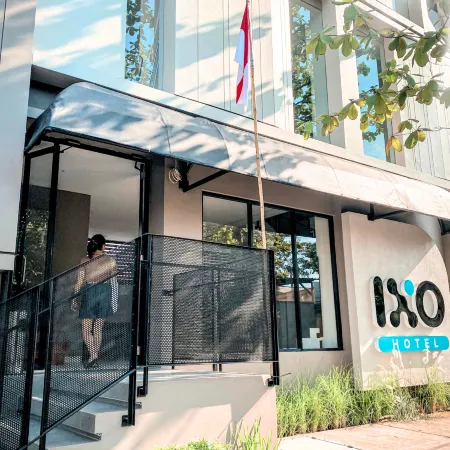 Ixo Hotel Semarang