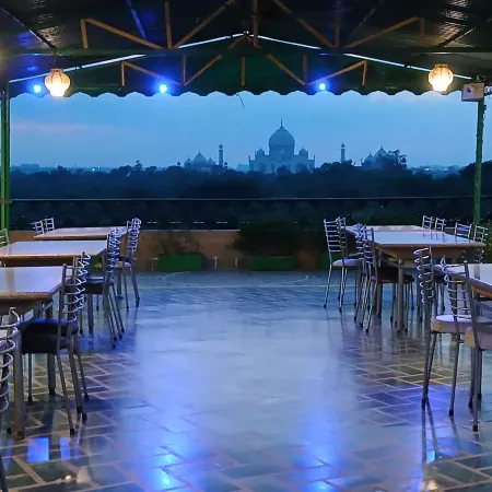 Hotel Taj Plaza, VIP Road, Agra