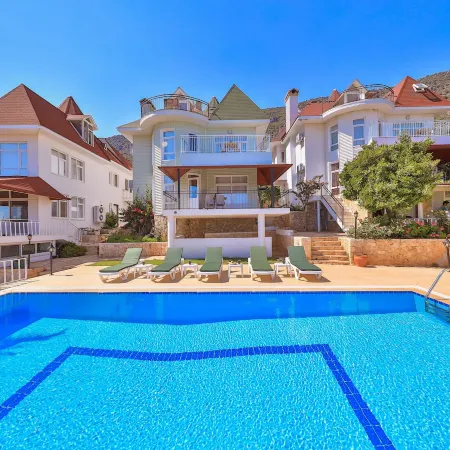 3houseapart