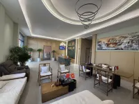 Atour Hotel - parking