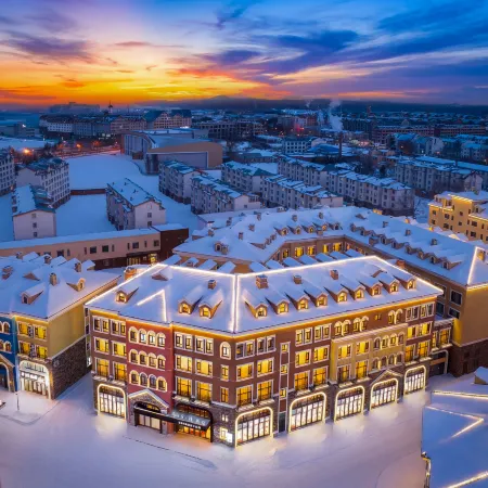 Super8 Yue Hotel (Changbai Mountain North Slope Distribution Center Erdao Baihe)