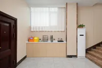 Super 8 Hotel (Jinzhou Leimonde International Auto City) - Park Yeri