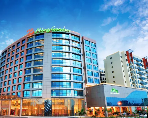 Ming Garden Hotel Hotels near Borneo Trading Post
