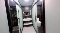 357 E-sports Hotel (Gongyi Jianshe Road Dennis Department Store) - 2-Star