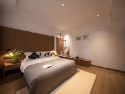 Yunxiu Yijing Designer Oxygen-Supplied Homestay (Shangri-La Dukezong Ancient City)