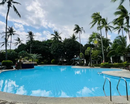 Batangas Country Club Hotels in Batangas