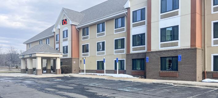 Studio 6 Chantilly VA Washington Dulles Airport Hotels in Sully