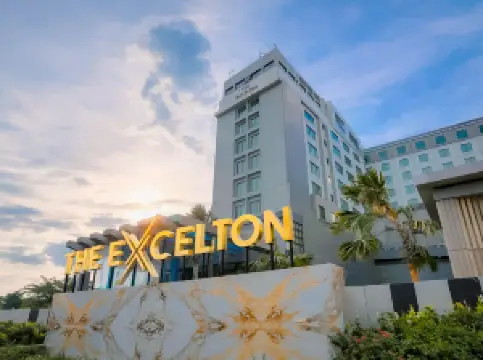 더 엑셀톤 호텔