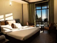 Baris Resort Dhanaulti Hotels in Kempty Range