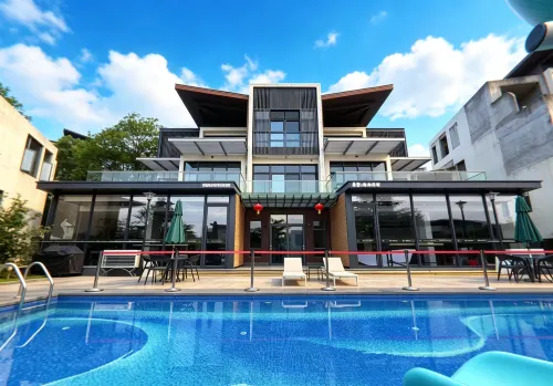 Leisure Hot Spring Residence Housing