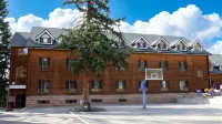YUNZEE｜Secret Mountain Retreat Holiday Homestay (Kanas Tourist Service Center Branch)