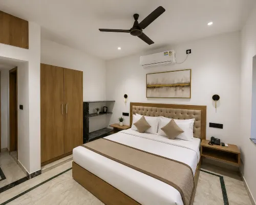 Hotel Star City Near Terminal T3 Airport & Aerocity Hotels in New Delhi