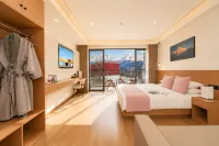 Xueshan Zhijia Golden Sunrise View Smart Guesthouse, Feilai Temple, Meili Snow Mountains