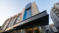 Home inn huayi selected hotel (Fuyang downtown orient henglong mall branch)