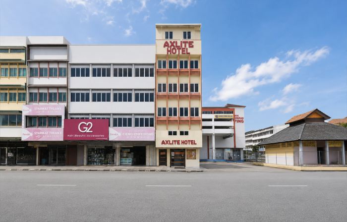 Collection O Axlite Hotel