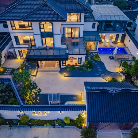 Taihu Qianxi Ju · Hideaway Streamside Secret Realm · Pool Garden Resort Inn