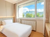 Weiyue Fengtin Hotel (Chengde Mountain Resort) Hotels in Chengde