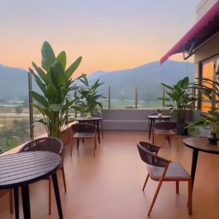 Yunman Hotel