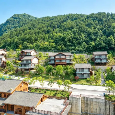 Yunzhong Mountain Villa Theme Hotel