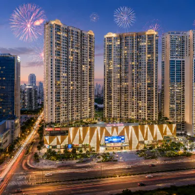 Luxury service apartment Vinhomes D'Capitale in Hanoi | Martin Homes 环路3附近的飯店