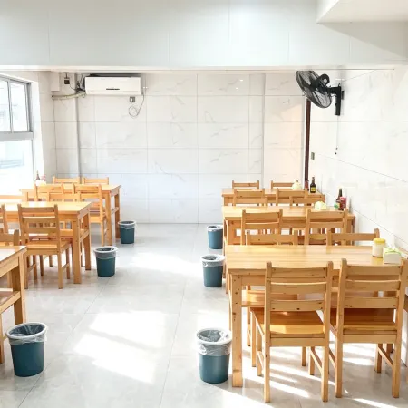 Dushi Business Hotel